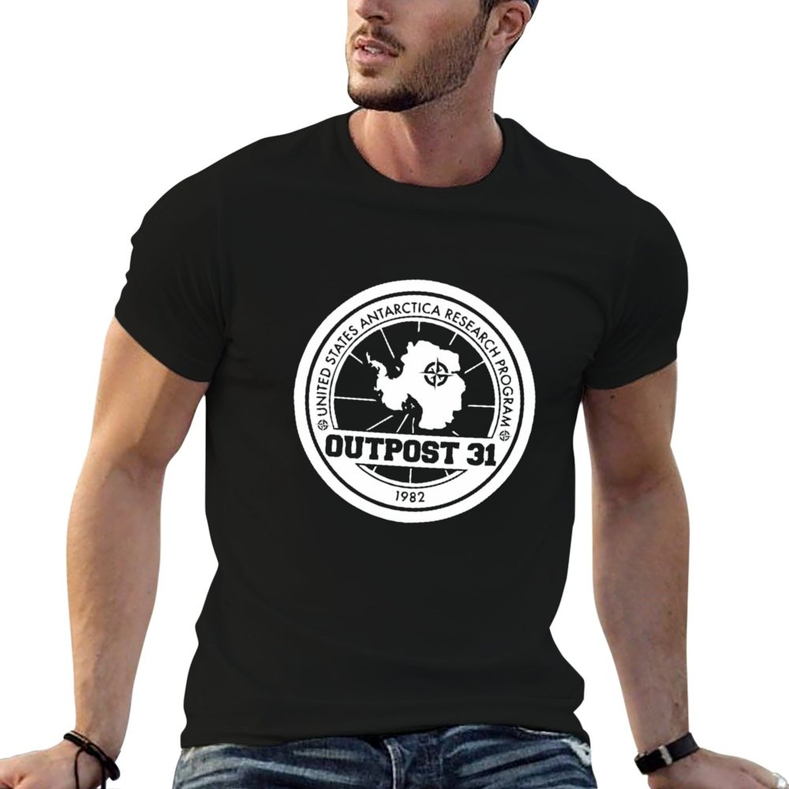 Anime Merchandise T-Shirts - เอาท์พอสต์ 31 โลโก้ เสื้อยืดลายการ์ตูน เสื้อยืดผู้ชาย เสื้อยืดผ้าฝ้าย
